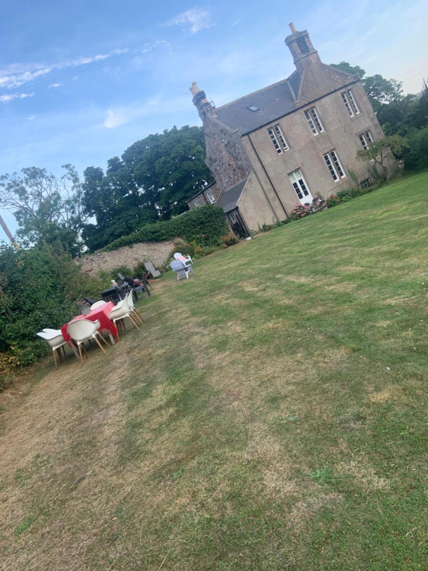 The Law House Coldingham Exterior foto